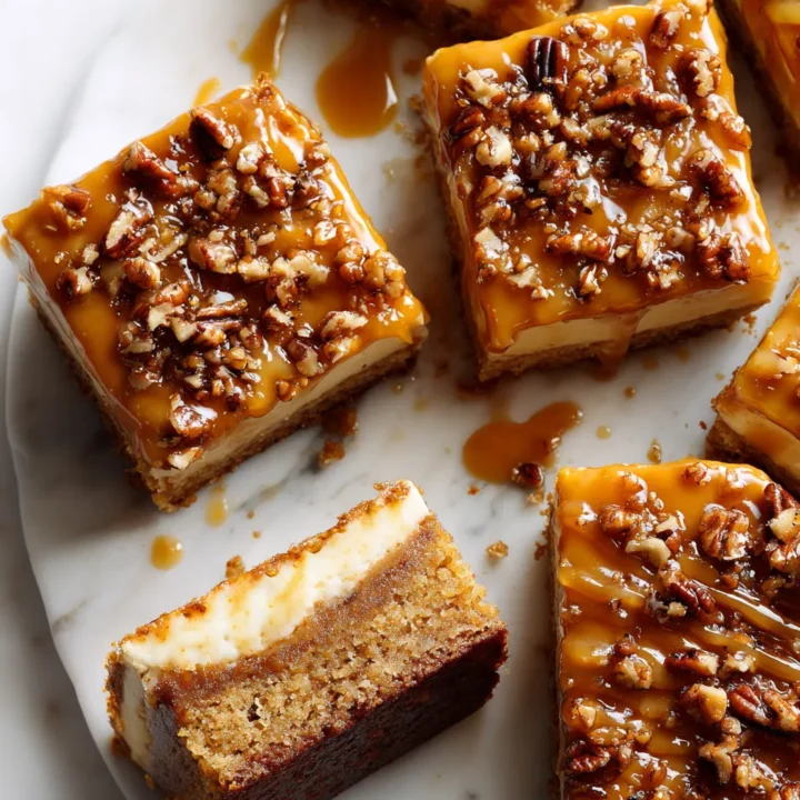 Deliciosa Tarta de Café con Crema Tarta de café con crema, perfecta para las fiestas de otoño, suave, húmeda y deliciosa.